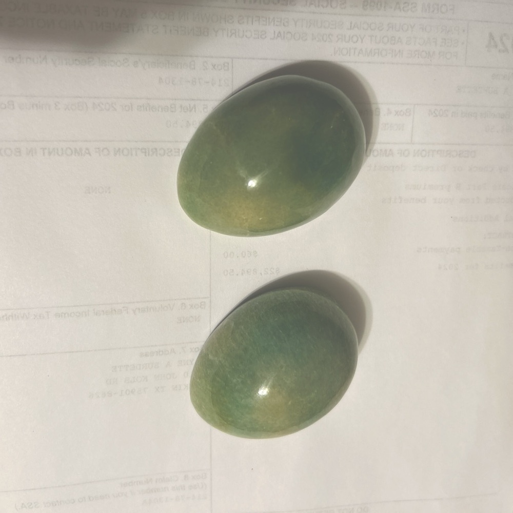 Green Polished Stone Half Egg Set OBO